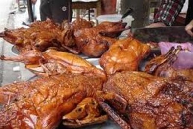 Ẩn họa từ “Vịt quay Bắc Kinh” thơm giòn 